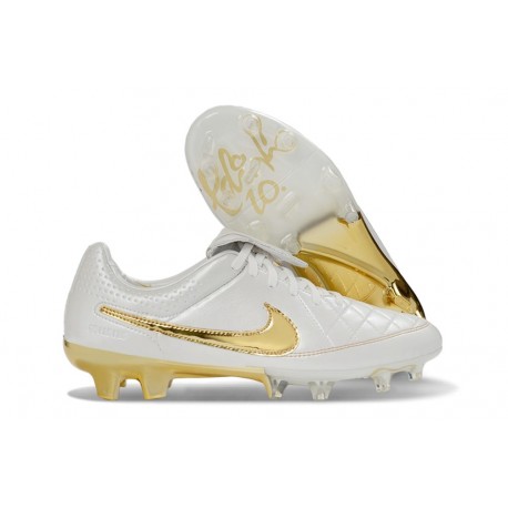Chaussure de Foot Nike Tiempo Maestro Elite FG Neuf Blanc Or